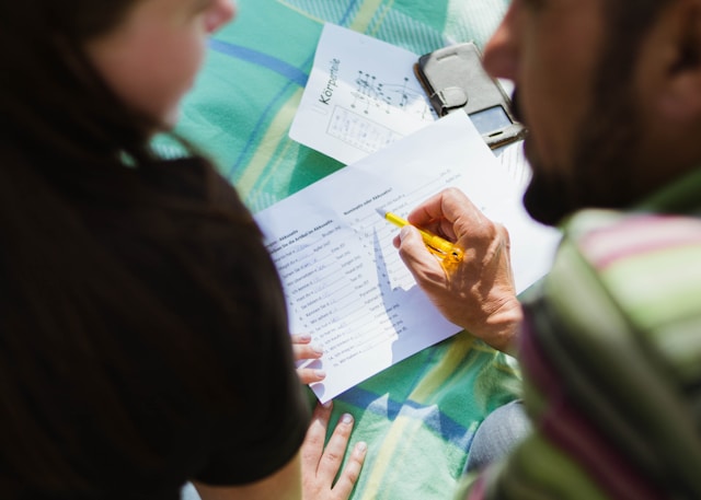 An instructor giving one-to-one guidance