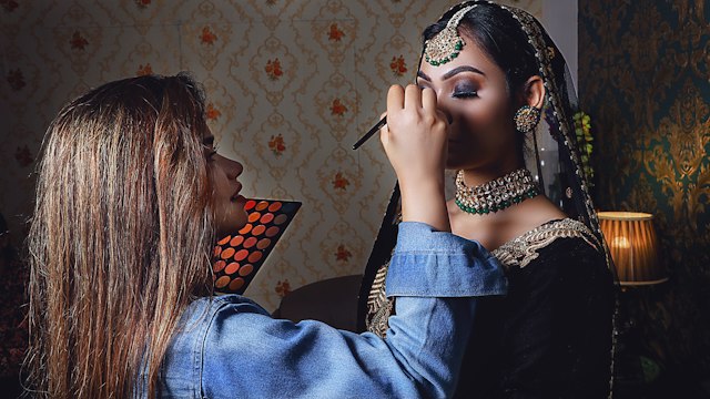 Freelance bridal makeup artist